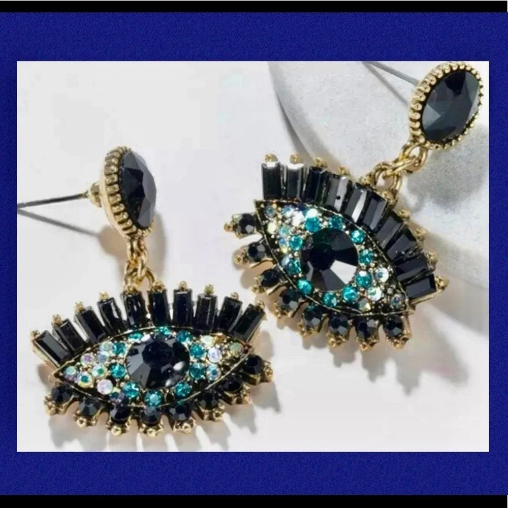 SPARKLY, SEXY & ELEGANT LONG TASSELS EARRINGS TO CALL THE ATTENTION OF EVERYONE